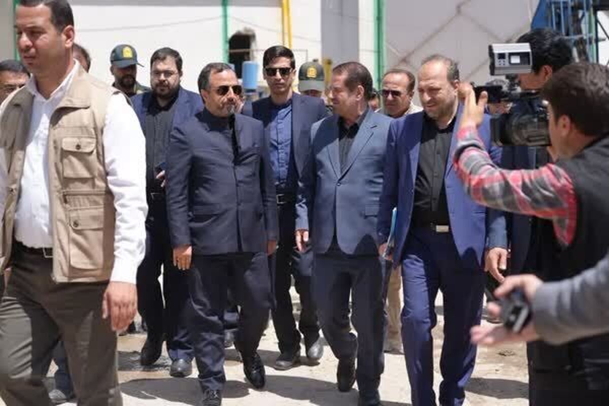 بازدید وزیر اقتصاد از کارخانه قند یاسوج و هشدار تعطیلی دوباره از استاندار!