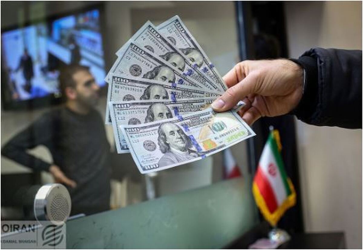 ثبات بازار دلار و طلا با وجود صدور قطعنامه علیه ایران