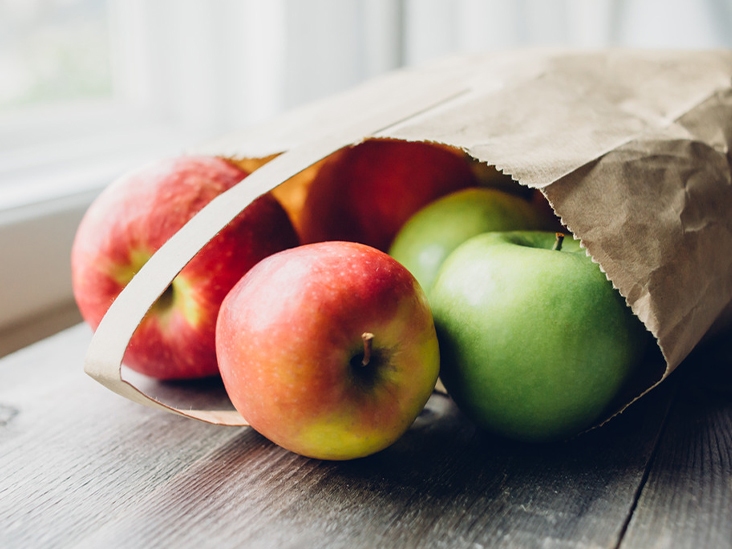 فواید بی شمار سیب برای معده از کاهش چربی تا حذف سموم مضر از بدن
