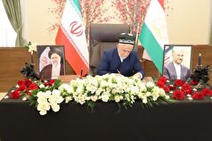 حضور مفتی اعظم و وزیر دفاع تاجیکستان در سفارت ایران و امضای دفتر یادبود شهدای خدمت