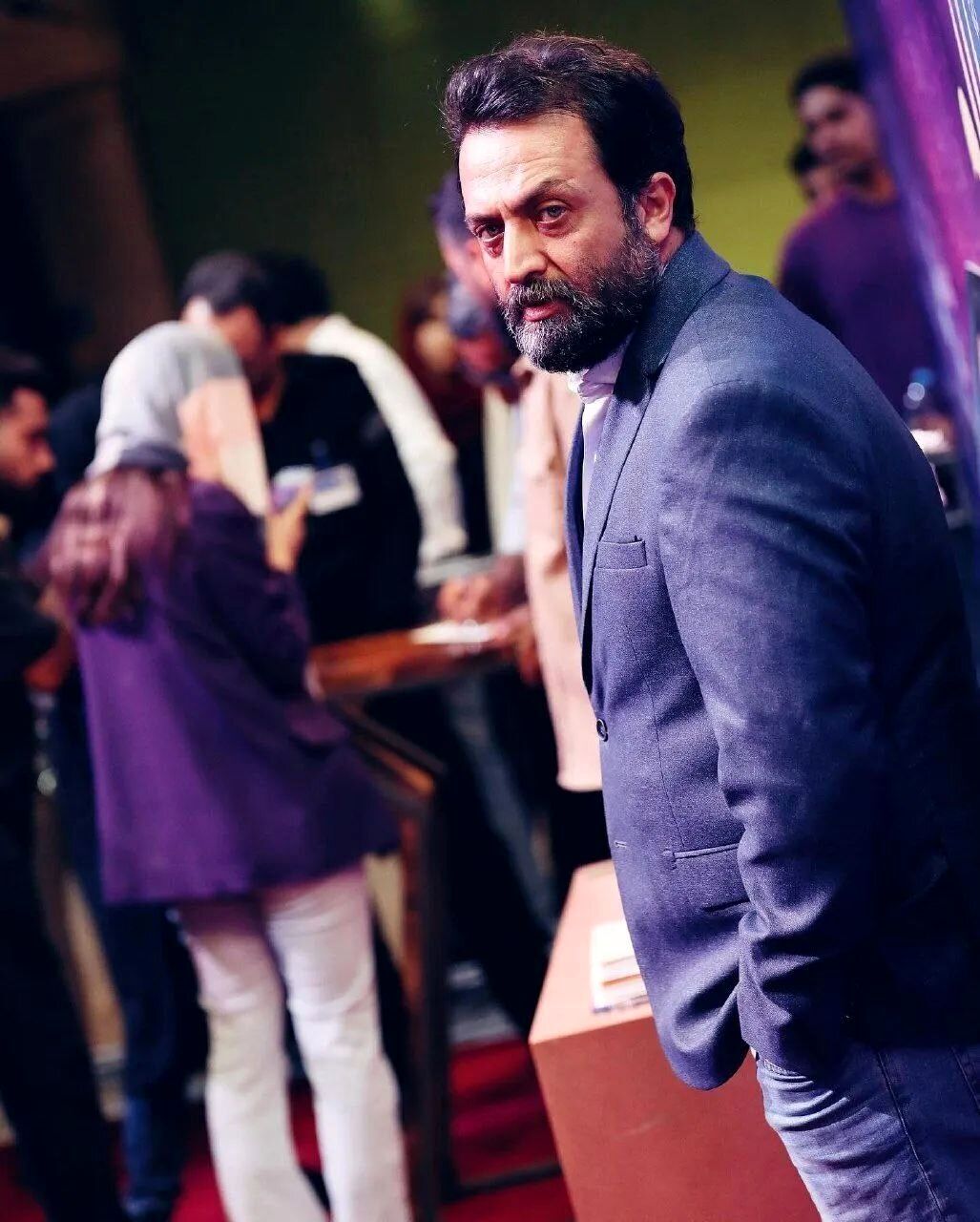 مصطفی زمانی هم پیر شد/با دیدن این عکس میفهمید زمان چقدر زود میگذره! مصطفی زمانی هم پیر شد/با دیدن این عکس میفهمید زمان چقدر زود میگذره!