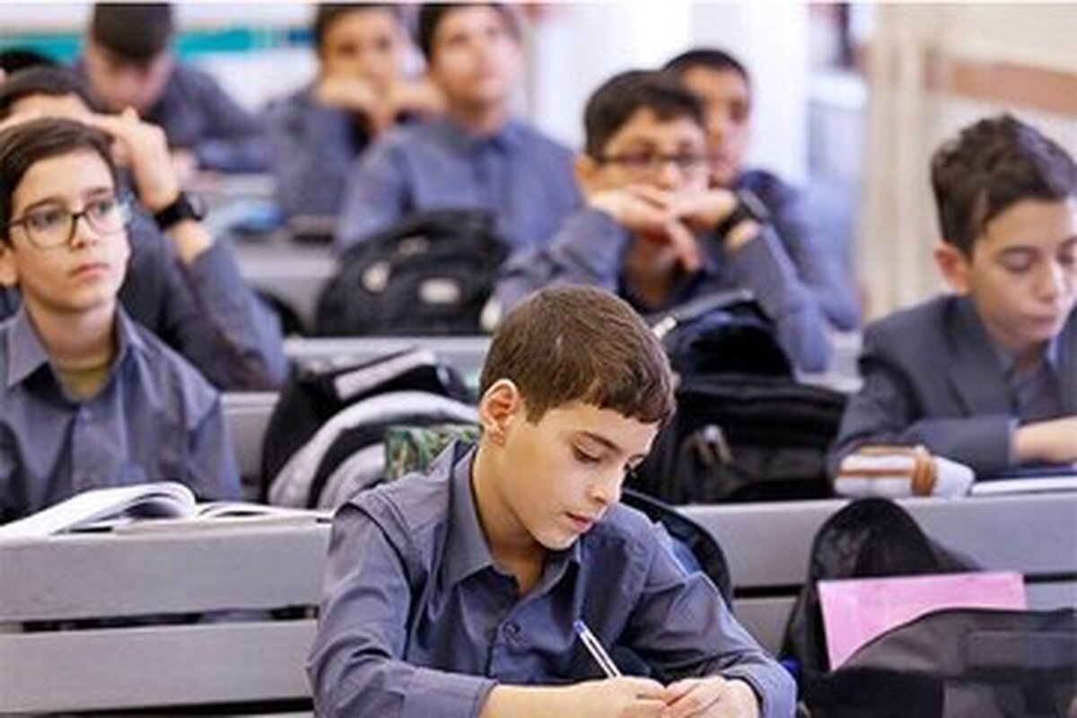اجرای طرح «تربیت دانش‌آموزان توانمند سیاسی» در مدارس