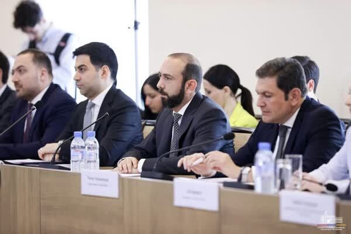 تلاش ارمنستان برای صلح با باکو و همکاری نظامی با آمریکا