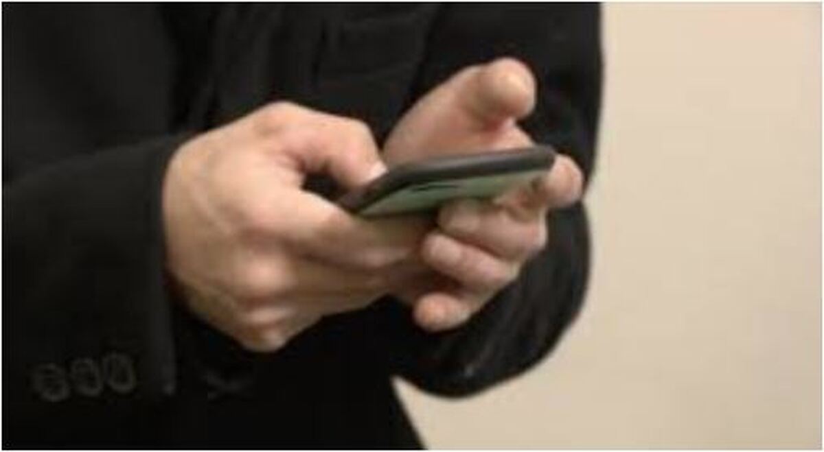 این عادت غلط در استفاده از تلفن همراه خطرات جدی به همراه خواهد داشت