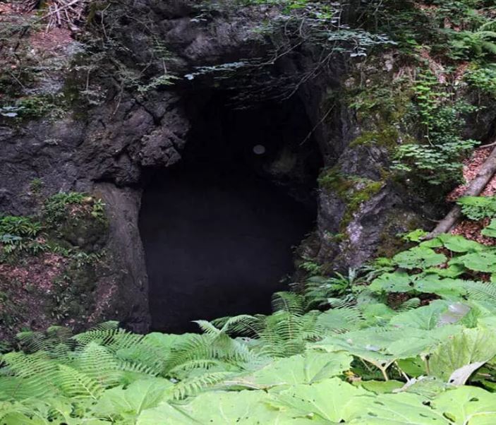 غار آویشو یکی از دیدنی‌های جذاب ماسال