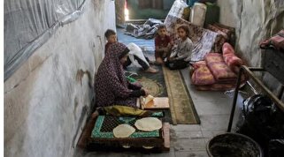 فرزندان غزه عید ساندویچ نان خالی می‌خورند