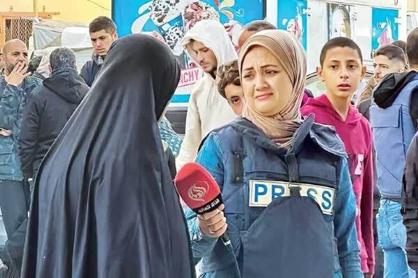 اسراء البحیصی: زنان خبرنگار نقش مهمی در رساندن پیام مظلومیت فلسطین به دنیا دارند