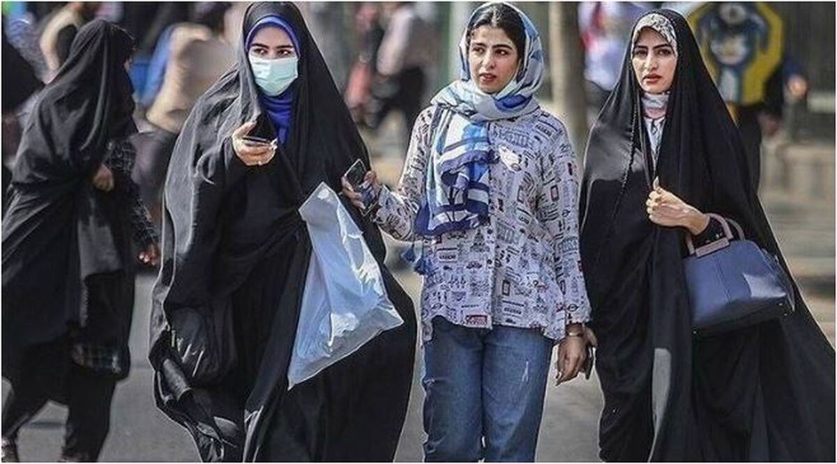 جریمه زنان بی حجاب در ملاء عام چگونه صورت می‌گیرد؟