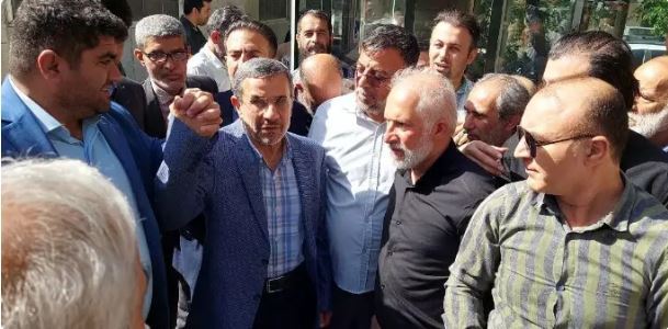 حضور دوباره محمود احمدی‌نژاد در میان مردم+عکس