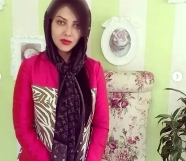 لیلا اوتادی قبلا با این ریخت و قیافه بیرون می‌گشته! +عکس