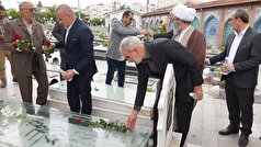 غبارروبی و گل افشانی استاندار مازندران در بزرگترین گلزار شهدای استان