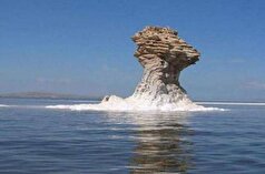 وزیر نیرو: تلاش می‌کنیم تراز دریاچه ارومیه را رو به بالا نگه داریم