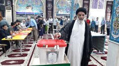 نماینده ولی فقیه در خوزستان رای خود را به صندوق انداخت