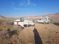 مصدومیت ۳ نفر در واژگونی خودرو در جاده سمنان به فیروزکوه