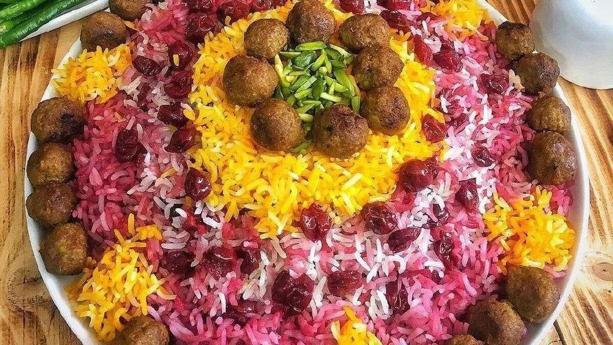 این غذای مجلل و درباری را که ترکیبی از آلبالو و گوشت قلقلی است را حتما امتحان کنید