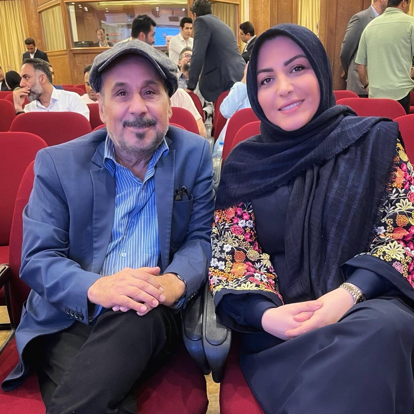 المیرا شریفی‌مقدم در کنار مجری محبوب کودکی اش+عکس