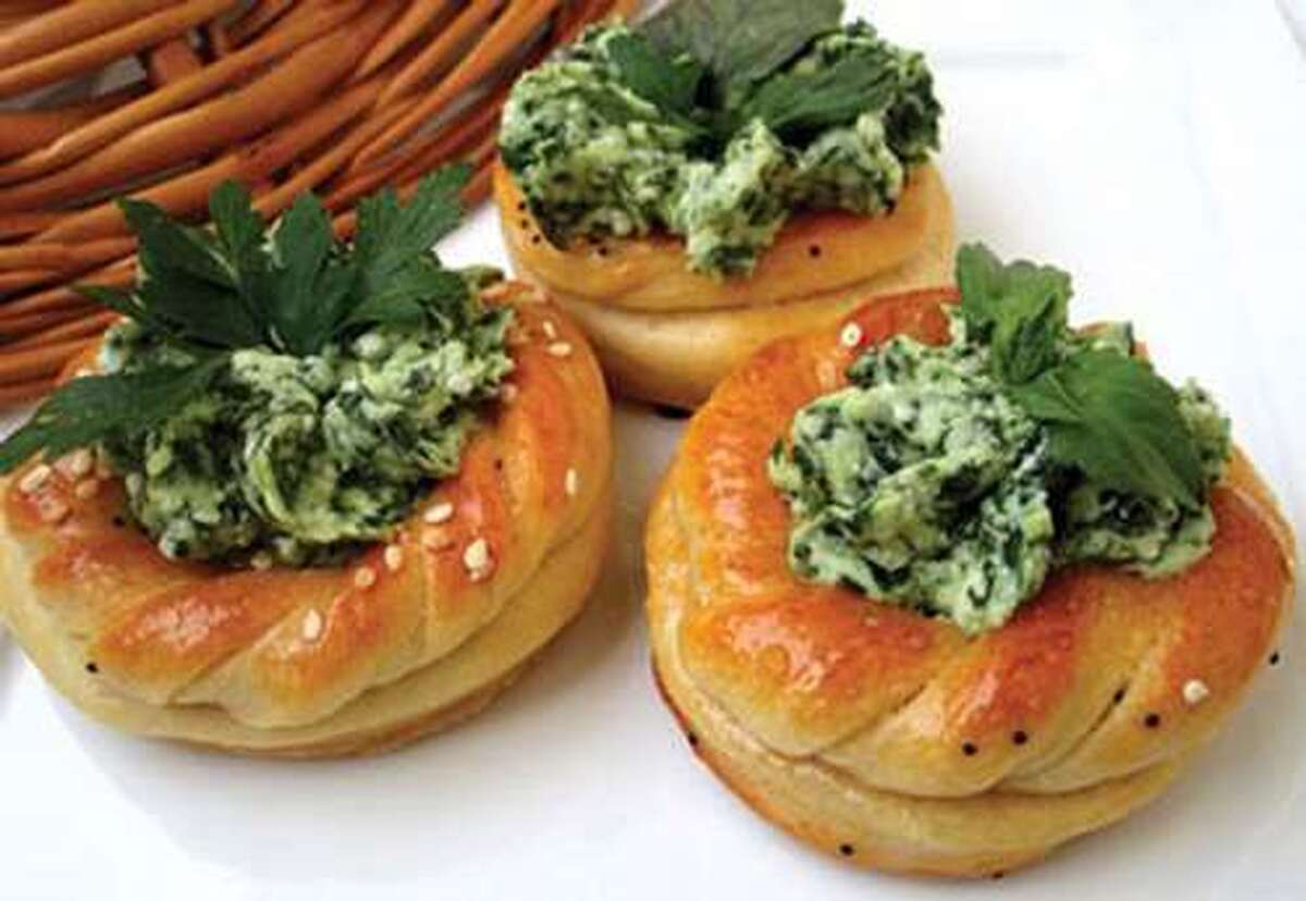برای سفره عقد و صبحانه با این روش نان و پنیر و سبزی مجلسی درست کنید