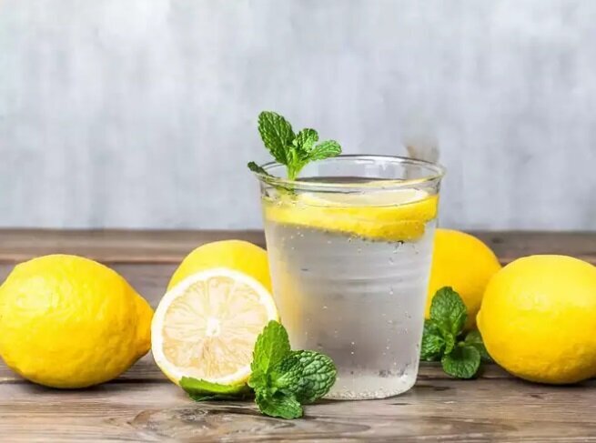 با مصرف این ۵ نوشیدنی از گرمازدگی جلوگیری کن