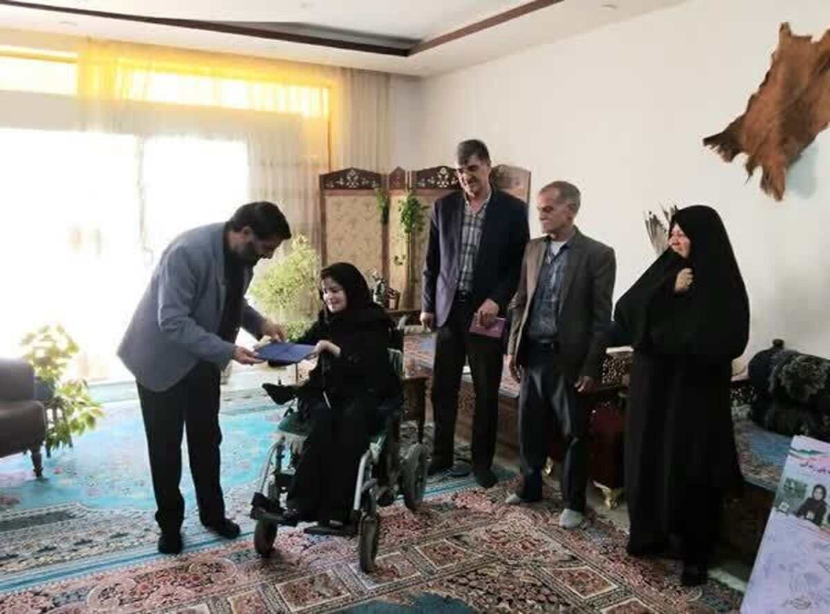 قدردانی از خبرنگار توان‌خواه سمیرمی