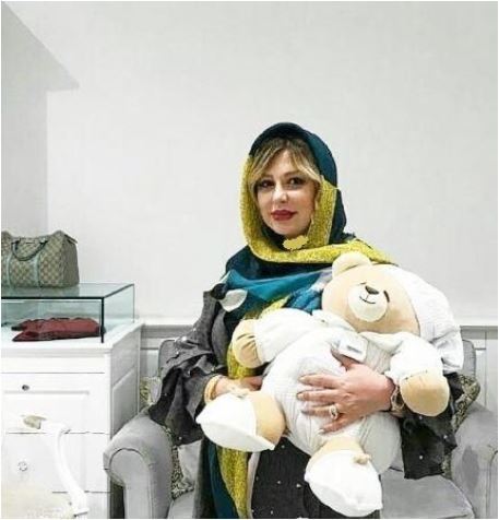 رونمایی از عروسک خرسی گوگولی و ملوس سیسمونی دختر نیوشا ضیغمی/ مامان لنا کوچولو چه سلیقه محشری داره+عکس
