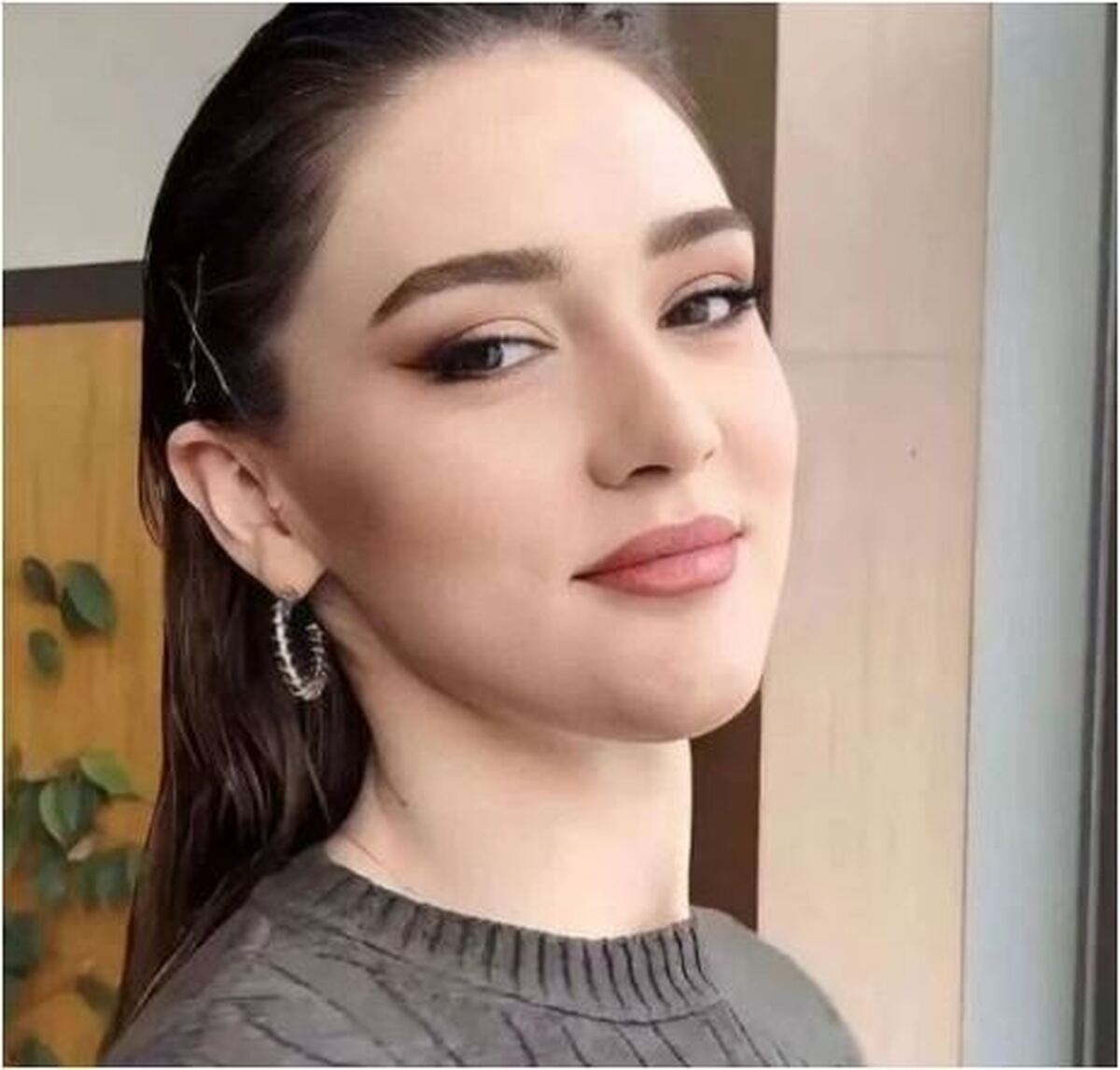 نگاهی به کیک تولد خاص و متفاوت والیبالیست جذاب ترکی/انگار از تو کارتونا اومده بیرون!