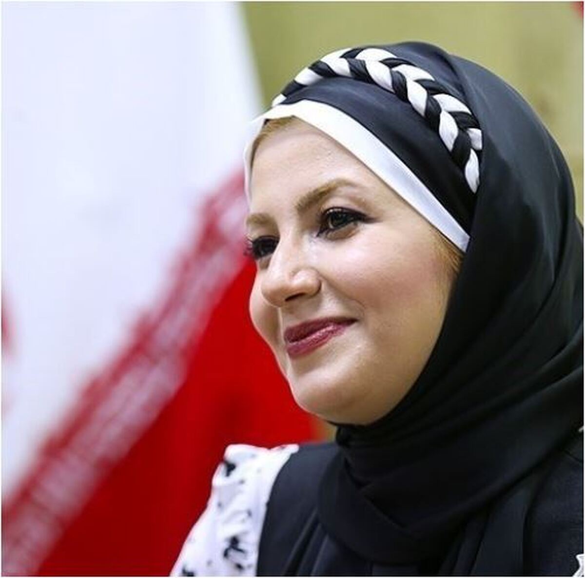 نگاهی به سفر سیاحتی و زیارتی خواهران هنرمند سینما و تلویزیون/چقدر چادر بهشون میاد!