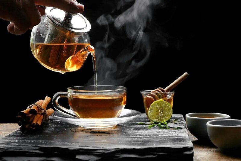 یک عمر اشتباه چای دم کردیم