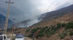 تلاش عوامل آتش نشانی شهر‌های مازندران برای اطفای حریق عمارت آمل