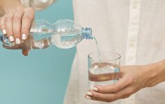 اهمیت بسیار بالای نوشیدن آب برای بازگرداندن مایعات از دست رفته بدن