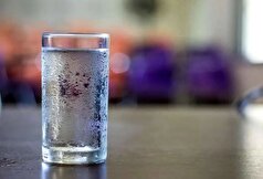 نوشیدن آب یخ در روز‌های گرم تابستان عوارض در پی دارد!