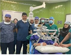 عمل موفقیت آمیز جراحی مغز در حالت نشسته در تبریز