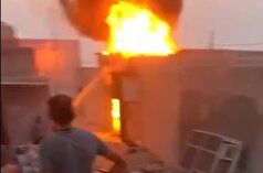 مهار آتش سوزی در انبار اسکله رمچاه و جلوگیری از وقوع یک فاجعه