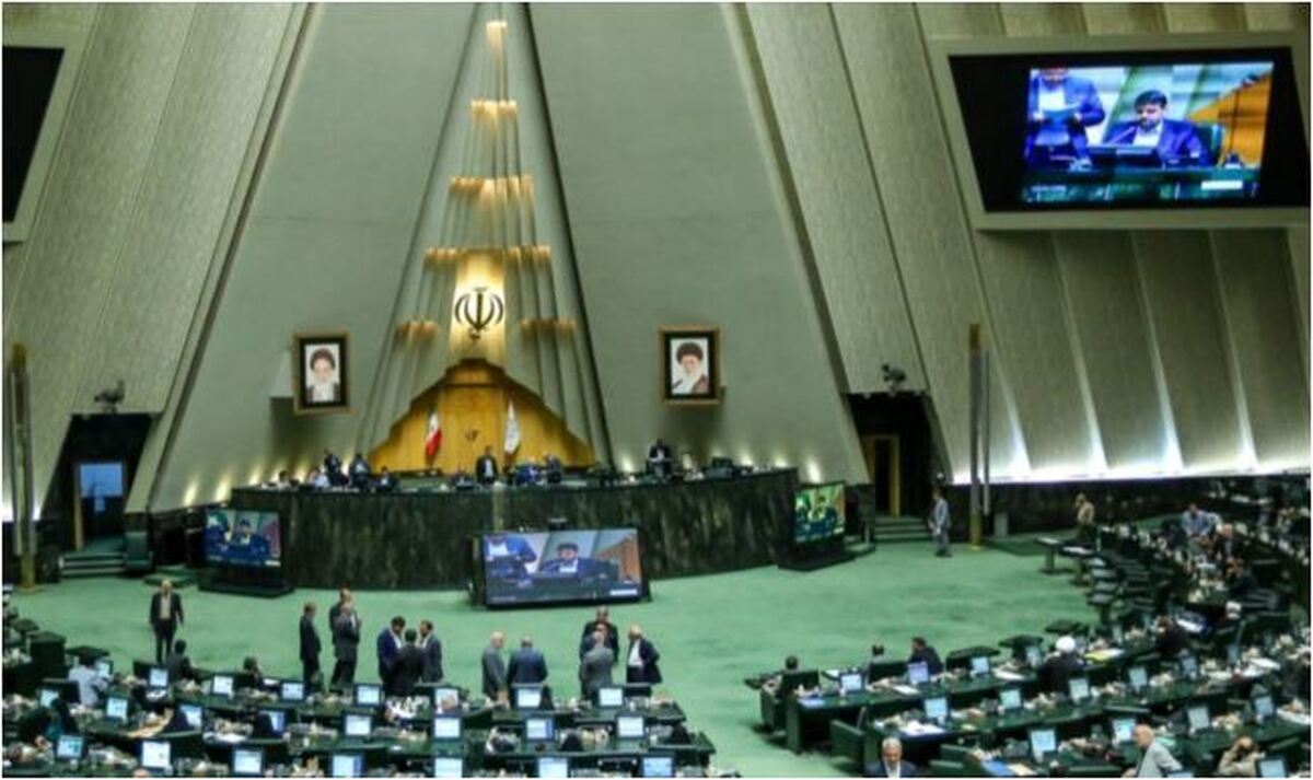 «طرح الزام دولت به تروریستی اعلام کردن ارتش کانادا» از امروز شروع به کار میکند