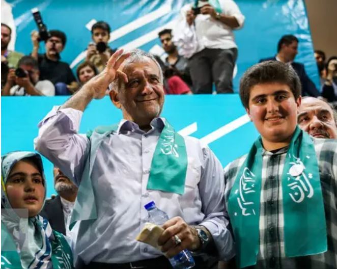 عکس/نوه‌های قد و نیم قد مسعود پزشکیان، نامزد انتخابات ریاست جمهوری