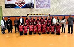 نائب قهرمانی دختران خردسال تیم شهید چمران لارستان در هندبال جنوب فارس