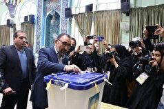 استاندار خراسان رضوی رای خود را به صندوق انداخت