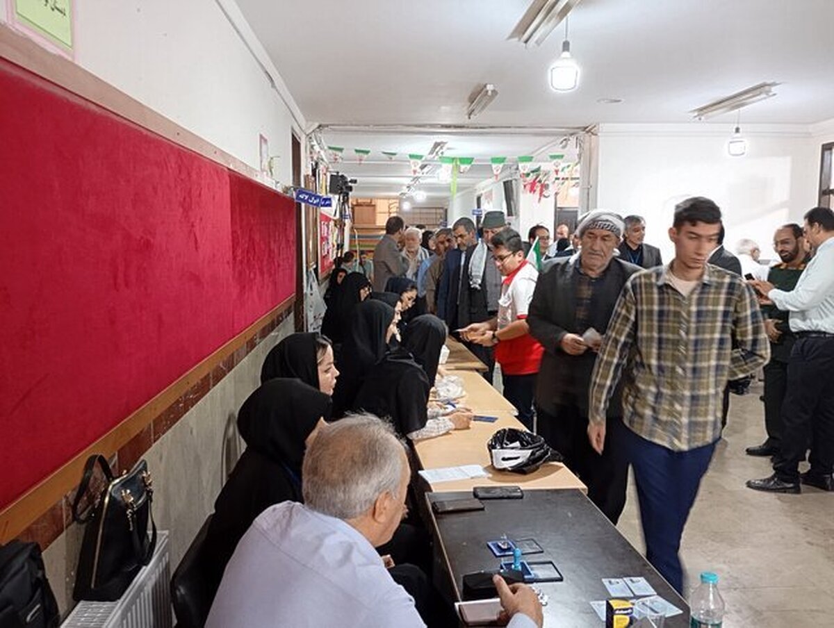 ۳۵ شعبه ثبت احوال و دفتر پیشخوان ایلام آماده صدور شناسنامه آنی است