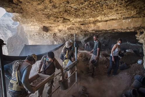 پارچه کمیاب ۳۸۰۰ ساله‌ای که از «غار جمجمه‌ها» کشف شد