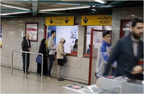 حقیقت ماجرای چک کردن گوشی‌های موبایل در ایستگاه‌های مترو چیست؟