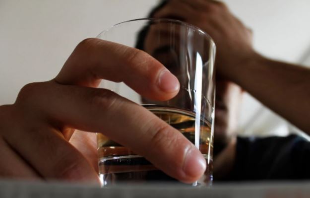 آیا نوشیدن معتدل الکل بی ضرر است؟
