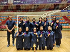قهرمانی دختران کرمانی در مسابقات فوتسال دانش‌آموزان کشور