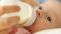 محروم شدن کودک از شیر مادر منجر به چه بیماری‌هایی میشود؟