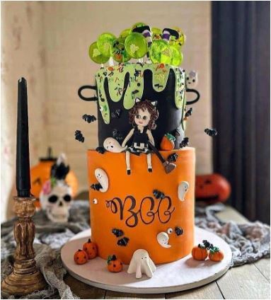 طرح خاص و منحصربفرد کیک تولد نبات دختر شاهرخ استخری؛ کیکی با دیزاین چهره کارتونی نبات و تزئینی چشم نواز با آبنبات‌های سبز رنگ +عکس