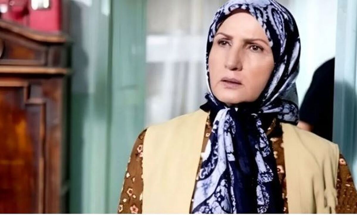 بازیگوشی بازیگر نقش «نرگس مادر ستایش» در بازار / از این سن و سال بعیده!