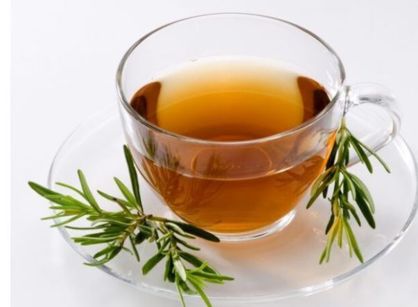 از کمک به هضم غذا تا خاصیت ضد التهابی/شفا دهنده‌ای به نام چای رزماری!