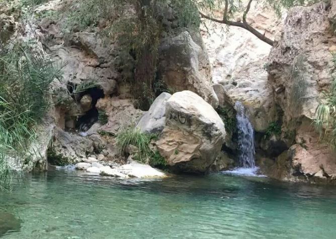 سفر‌ی ماجراجویانه به دره منحصربه‌فرد آکواریوم در فارس