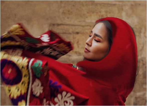 رونمایی از خواهر زن افغانستانی نوید محمدزاده بازیگر سریال جنگل آسفالت/مهربونی ازش میباره+عکس