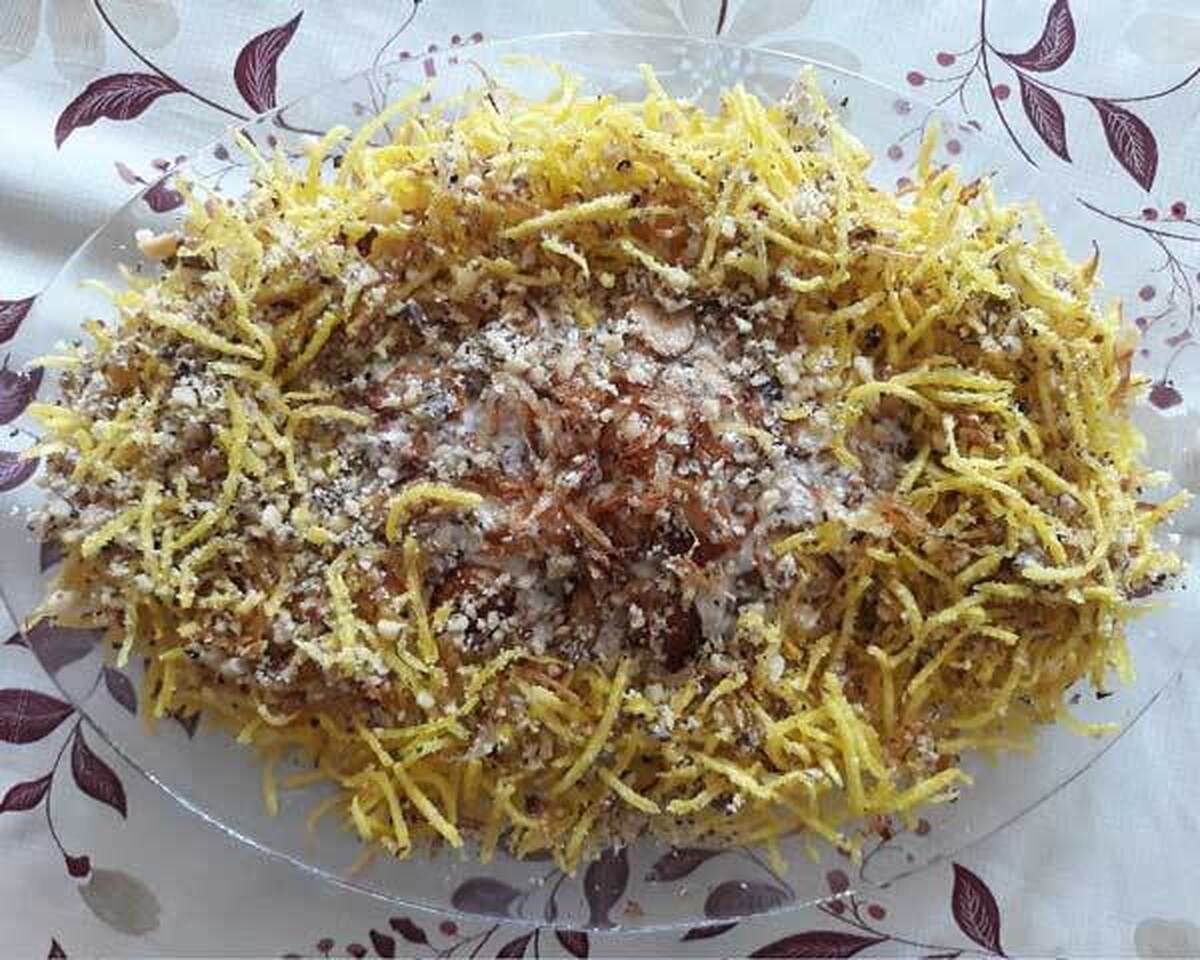 آموزش آماده سازی سالاد رژیمی و ترکیبی خسروشاهی که فقط با یکبار خوردنش دیوانه می‌شوید