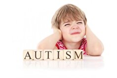 تفاوت کودک اوتیسم با کودکان عادی در چه زمینه‌هایی است؟