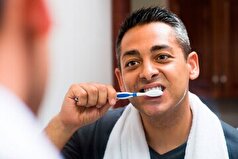 به نکات مهم مسواک زدن و تایم آن توجه کنید تا دندان‌های سالمی داشته باشید
